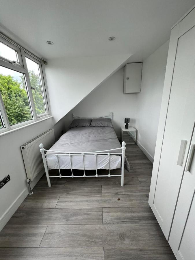 Lovely 2 Bedroom Flat With Roof Terrace In London Nw6 מראה חיצוני תמונה