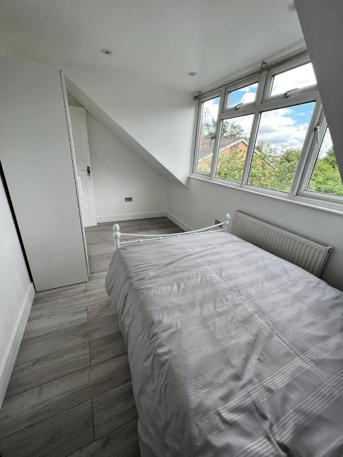 Lovely 2 Bedroom Flat With Roof Terrace In London Nw6 מראה חיצוני תמונה
